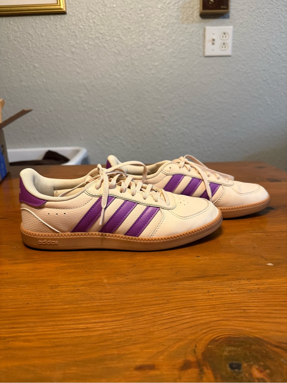adidas Cream Sneakers with Purple Stripes - Picture 3 of 7